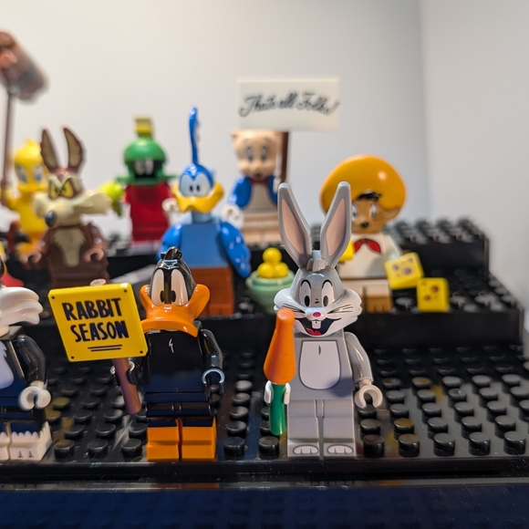 12 Minifigures-Looney Tunes LEGO Compatible Minifigures Set - Picture 2 of 8